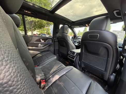 Used 2020 Mercedes-Benz GLS 450 4MATIC image 21