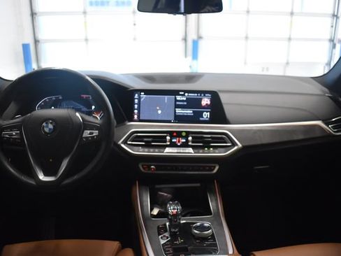 Used 2019 BMW X5 xDrive40i w/ Convenience Package AWD/4WD image 5