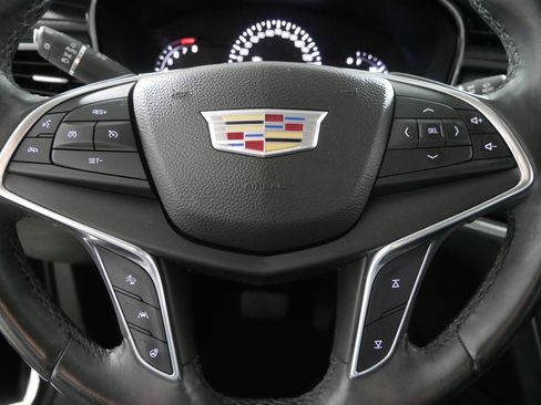 Used 2017 Cadillac XT5 Luxury image 25