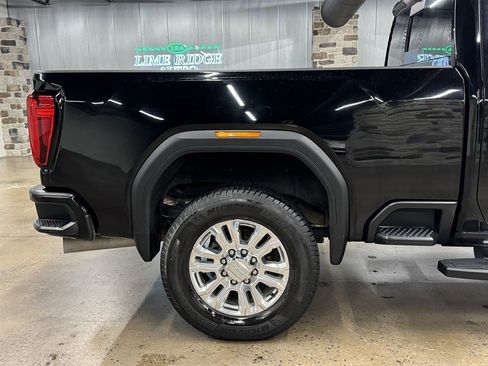 Used 2020 GMC Sierra 2500 Denali w/ Denali Ultimate Package AWD/4WD image 16