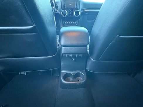 Used 2017 Jeep Wrangler Unlimited Sahara w/ Max Tow Package image 25