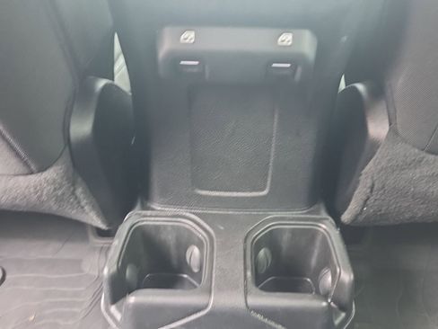 Used 2022 Jeep Wrangler Unlimited Sport AWD/4WD image 36