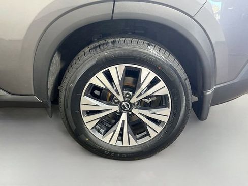Used 2023 Nissan Rogue SV FWD image 25