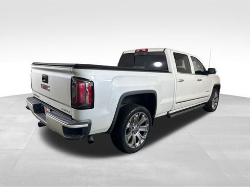 Used 2017 GMC Sierra 1500 Denali w/ Denali Ultimate Package AWD/4WD image 7
