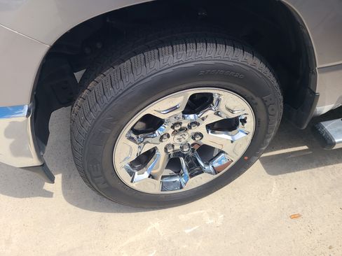 Used 2023 RAM 1500 Big Horn AWD/4WD image 5
