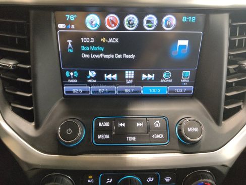 Used 2019 GMC Acadia SLT FWD image 25