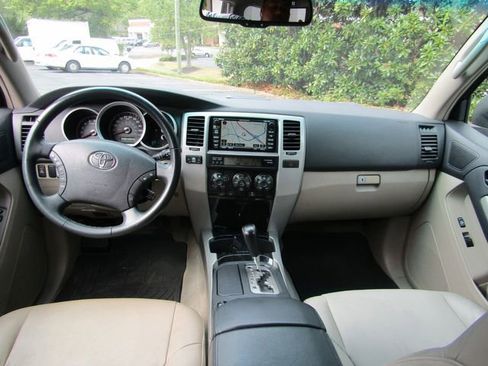 Used 2008 Toyota 4Runner Limited image 14