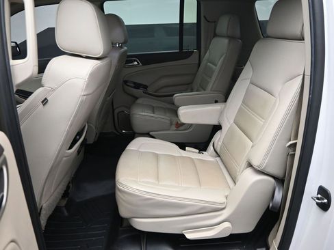 Used 2020 GMC Yukon XL Denali w/ Open Road Package image 12