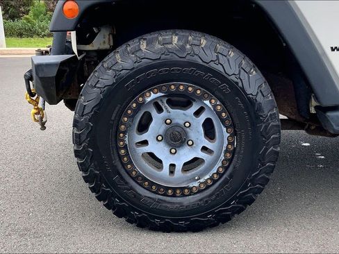 Used 2009 Jeep Wrangler X AWD/4WD image 9