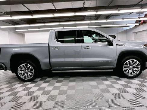 Used 2023 GMC Sierra 1500 Denali w/ Denali Reserve Package AWD/4WD image 16