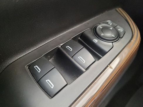 Used 2019 GMC Acadia SLE FWD image 27