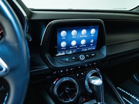 Used 2020 Chevrolet Camaro LT w/ Technology Package RWD image 26