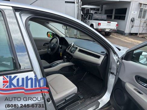 Used 2016 Honda HR-V LX image 14