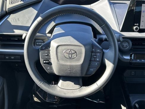 Certified 2025 Toyota Prius LE image 36