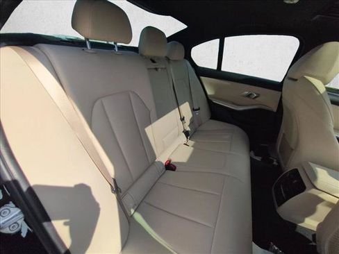 Used 2020 BMW 330i Sedan w/ Convenience Package RWD image 20
