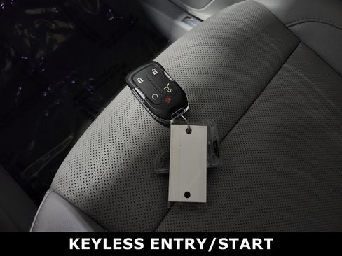 Used 2023 GMC Acadia SLT image 15