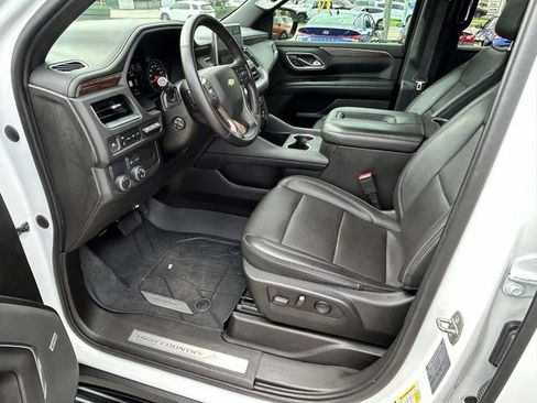Used 2021 Chevrolet Suburban High Country RWD image 11