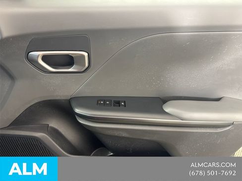 Used 2025 Kia K4 FWD image 18