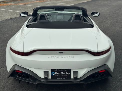 Used 2023 Aston Martin V8 Vantage Roadster image 6