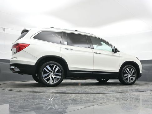 Used 2016 Honda Pilot Touring image 46