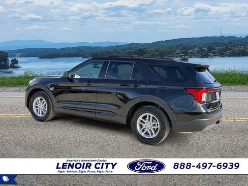 New 2026 Ford Explorer Active w/ Active Comfort Package RWD image 5
