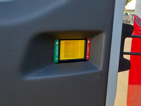 Used 2023 Ford Transit 350 XLT image 15