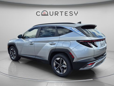 New 2026 Hyundai Tucson SEL FWD image 3