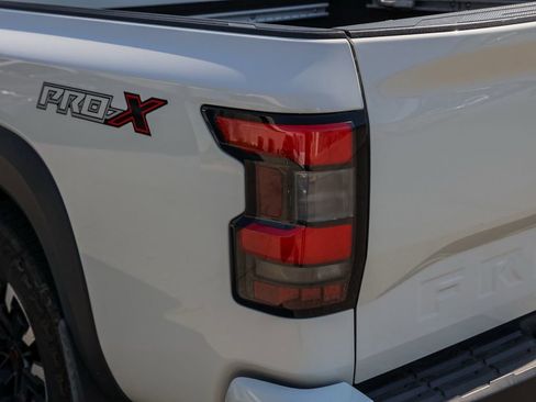 Used 2023 Nissan Frontier Pro-X w/ Pro Convenience Package RWD image 7