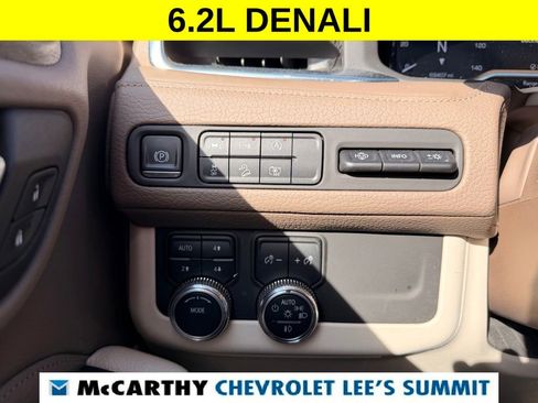 Certified 2023 GMC Yukon Denali image 9