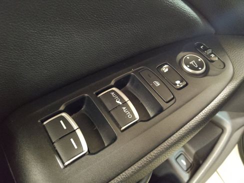 Used 2020 Honda Accord EX image 27