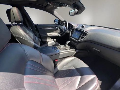 Used 2020 Maserati Ghibli S Q4 AWD/4WD image 16