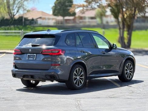 Used 2022 BMW X5 xDrive40i w/ M Sport Package image 5