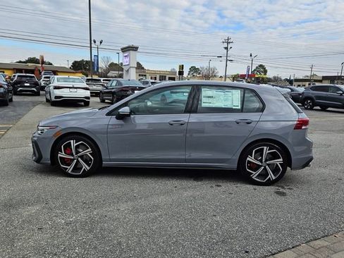 New 2026 Volkswagen GTI SE image 4