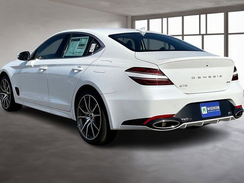 New 2026 Genesis G70 2.5T image 3