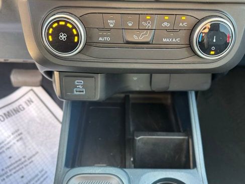 Used 2023 Ford Maverick XL image 17