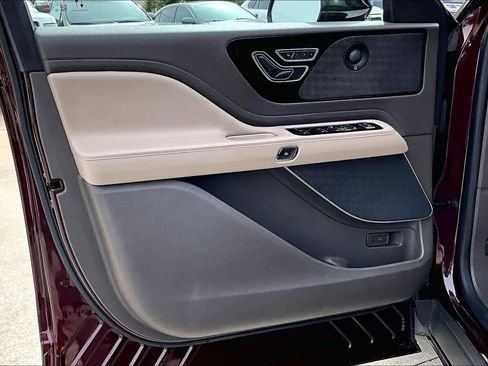 Used 2020 Lincoln Aviator Reserve image 20