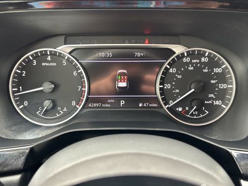 Used 2023 Nissan Pathfinder SL AWD/4WD image 20