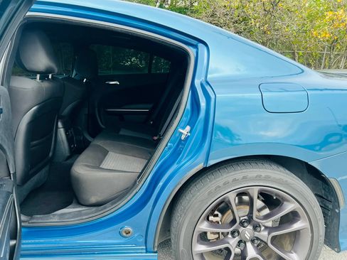 Used 2021 Dodge Charger R/T w/ Blacktop Package RWD image 15