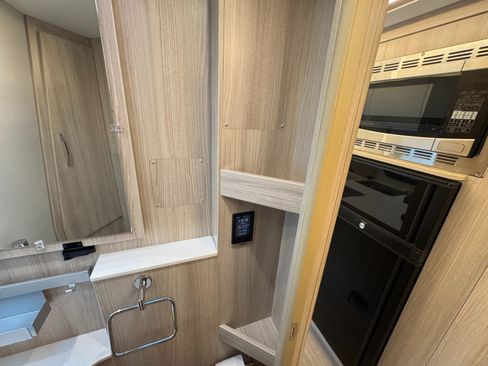 Used 2020 Mercedes-Benz Sprinter 3500 image 63