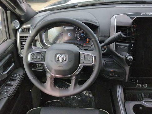 New 2026 RAM 2500 Laramie AWD/4WD image 16