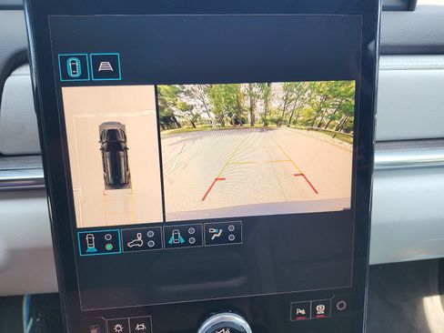 Used 2027 GMC Terrain Denali AWD/4WD image 16