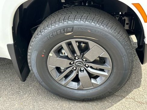 New 2026 Nissan Frontier SV AWD/4WD image 7