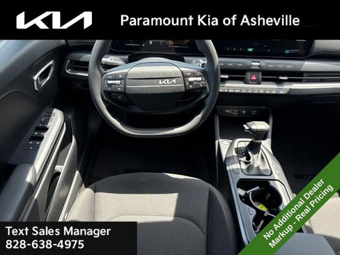 New 2026 Kia K4 FWD image 22