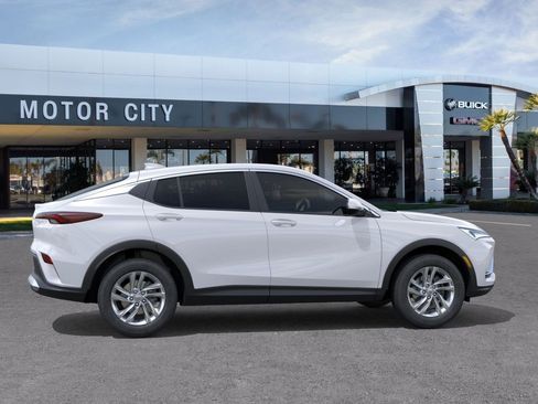 New 2026 Buick Envista Preferred image 3