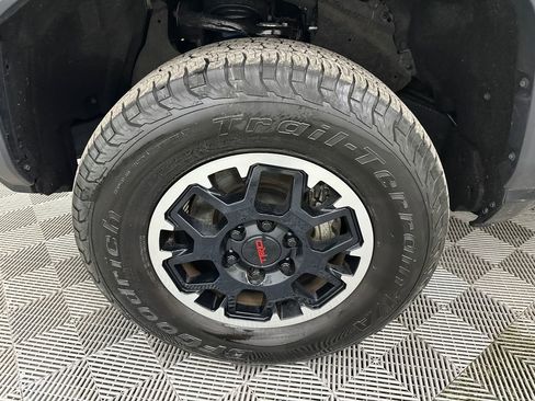 Used 2024 Toyota Tacoma TRD Off-Road AWD/4WD image 11