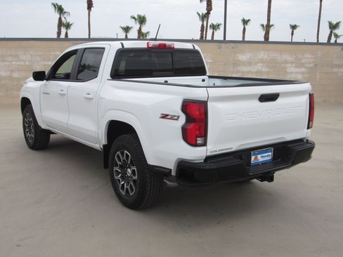 Used 2024 Chevrolet Colorado Z71 w/ Z71 Convenience Package 2 image 6