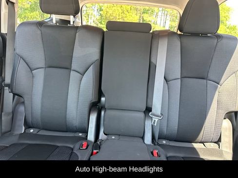 Used 2023 Subaru Ascent Premium AWD/4WD image 17