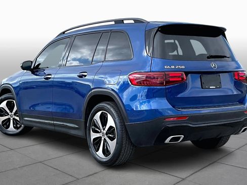 Used 2025 Mercedes-Benz GLB 250 image 12
