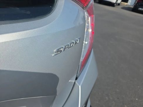 Used 2018 Honda Civic Sport image 12