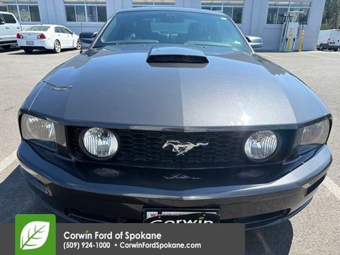 Used 2007 Ford Mustang GT RWD image 4